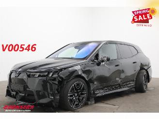 BMW iX xDrive M70 112 kWh Pano LED ACC B&W Memory 360° AHK picture 1