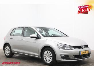 Volkswagen Golf 1.6 TDI Trendline BlueMotion Navi Bluetooth Airco Cruise picture 2