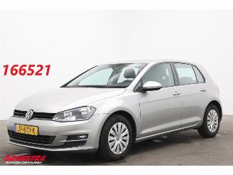 Unfallwagen Volkswagen Golf 1.6 TDI Trendline BlueMotion Navi Bluetooth Airco Cruise 2016/3