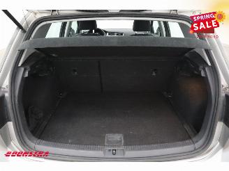 Volkswagen Golf 1.6 TDI Trendline BlueMotion Navi Bluetooth Airco Cruise picture 15