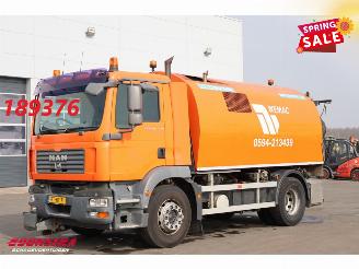 bruktbiler vrachtwagen MAN TGM 18.240 Bucher Optifant 70 Kehrmaschine 2007/10