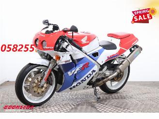 uszkodzony motocykle Honda VFR 400 R 1990