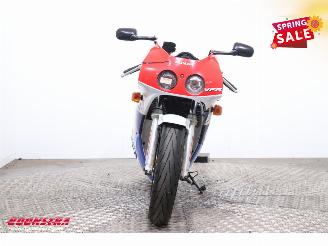 Honda VFR 400 R picture 6