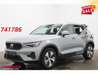 Volvo XC40 2.0 B3 Core LED Leder Apple/Android Camera SHZ LRHZ 9.766 km! picture 1