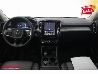 Volvo XC40 2.0 B3 Core LED Leder Apple/Android Camera SHZ LRHZ 9.766 km! picture 13