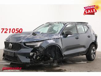 Unfallwagen Volvo XC40 2.0 B4 Plus Dark LED ACC H/K Camera SHZ LRHZ 4.296 km! 2025/11