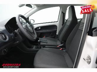 Volkswagen Up! 1.0 BMT move up! 5-DRS Airco Bluetooth picture 17