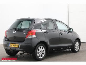 Toyota Yaris 1.3 VVTi Executive 5-DRS Clima PDC AHK 178.940 km! picture 3