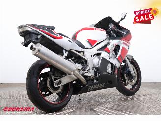 Yamaha  YZF-R6 picture 3