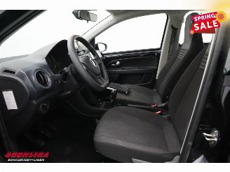 Volkswagen Up! 1.0 Move Up! 5-DRS Airco Bluetooth 32.604 km! picture 14