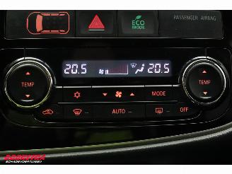 Mitsubishi Outlander 2.0 PHEV Executive Edition 4X4 Navi Clima Cruise Camera SHZ PDC AHK picture 17
