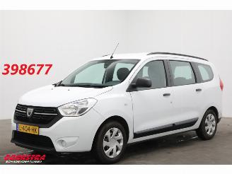 Käytettyjen passenger cars Dacia Lodgy 1.3 TCe Essential 5p. Airco Cruise Camera PDC AHK 97.991 km! 2021/5