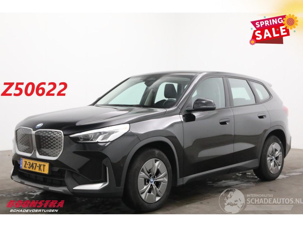 BMW iX1 eDrive20 67 kWh LED Virtual Apple/Android Camera SHZ