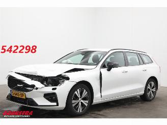 Coche accidentado Volvo V-60 2.0 B3 Plus Dark LED ACC Leder H/K Camera SHZ AHK 2023/5