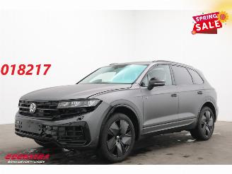 damaged passenger cars Volkswagen Touareg 3.0 TSI eHybrid 4MOTION R 463 PK LED ACC Dynaudio Memory Massage 360° HUD 2024/6