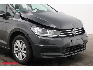 Volkswagen Touran 2.0 TDI 150 PK DSG Navi Clima Cruise SHZ PDC picture 5
