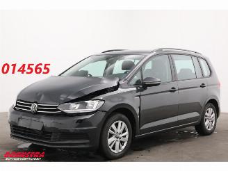 uszkodzony samochody osobowe Volkswagen Touran 2.0 TDI 150 PK DSG Navi Clima Cruise SHZ PDC 2023/8