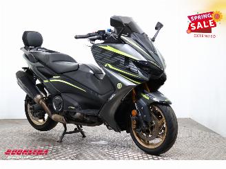 Yamaha  T-Max 560 LED ABS Akrapovic Cruise picture 2