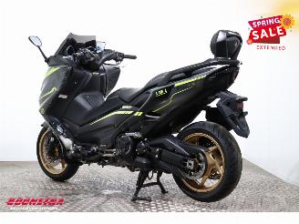Yamaha  T-Max 560 LED ABS Akrapovic Cruise picture 4