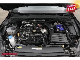 Volkswagen Golf 2.0 TSI R 4Motion Pano LED ACC Apple/Android Camera LRHZ SHZ picture 11