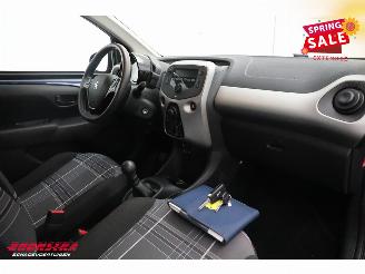 Peugeot 108 1.0 e-VTi Blue Lion Bluetooth Airco 16.397 km! picture 12