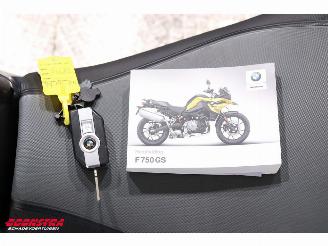 BMW  F 750 GS Exclusive Dynamic ESA Cruise Heizgriffe picture 25