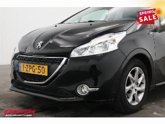 Peugeot 208 1.2 PT Aut. Style Pack Navi Clima Cruise PDC 58.047 km! picture 12