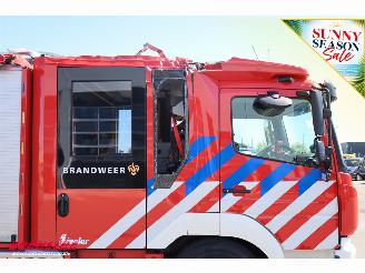 Mercedes Atego 1527 Ziegler Komplett Feuerwehr 16.684 km! Euro 6 picture 9