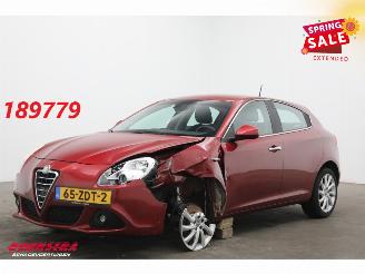 Coche accidentado Alfa Romeo Giulietta 1.4 T Distinctive Navi Clima Cruise SHZ PDC AHK 2012/10