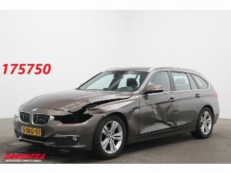 krockskadad bil auto BMW 3-serie Touring 320d EDE Luxury Navi Clima Cruise PDC 2013/10