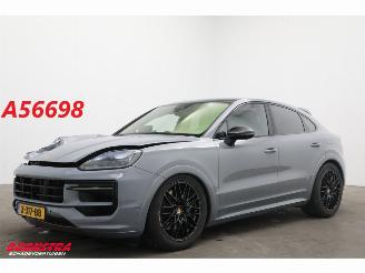 krockskadad bil auto Porsche Cayenne 3.0 E-Hybrid Pano Sport Chrono PDLS+ PASM Bose 360° 2023/10