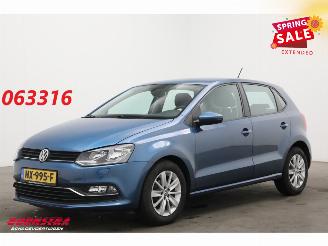 Coche accidentado Volkswagen Polo 1.4 TDI 5-DRS Business Edition Navi Cruise SHZ PDC 136.404 km! 2015/10