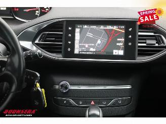 Peugeot 308 SW 1.6 BlueHDI Aut. Allure Pano Navi Clima Cruise PDC AHK picture 15