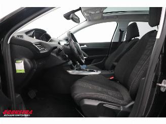 Peugeot 308 SW 1.6 BlueHDI Aut. Allure Pano Navi Clima Cruise PDC AHK picture 16