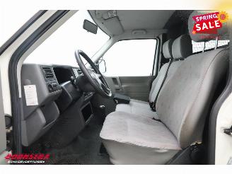 Volkswagen Transporter T5 2.5 TDI Imperiaal picture 13