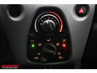 Peugeot 108 1.0 e-VTi Active 5-DRS Airco Bluetooth 137.303 km! picture 22