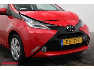 Toyota Aygo 1.0 VVT-i x-play Aut. Bluetooth Airco Cruise Camera picture 6