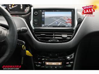 Peugeot 208 1.2 PureTech Aut. Première Pano Navi Clima Cruise Camera 29.828 km! picture 17