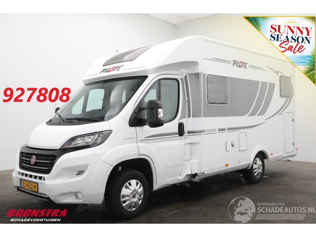 Pilote P 656 C Essentiel 2.3 MJ Solar Luifel Fietsendrager Single Beds Hefbed AHK
