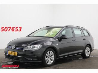 Voiture accidenté Volkswagen Golf Variant 1.5 TSI Highline ACC Navi Clima PDC 2018/11