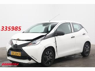 uszkodzony samochody osobowe Toyota Aygo 1.0 VVT-i x-fun Bluetooth Airco Cruise 2018/6