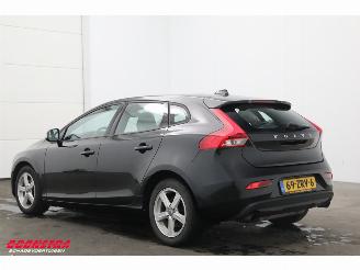 Volvo V-40 1.6 T3 Kinetic Pano Leder Navi Clima Cruise Camera PDC picture 4