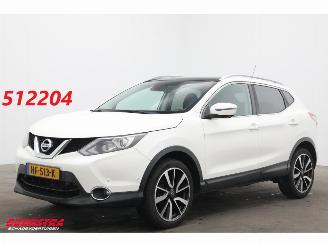 Vaurioauto  passenger cars Nissan Qashqai 1.2 Tekna Pano Leder Cruise 360° SHZ AHK 2015/10