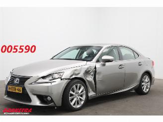 škoda osobní automobily Lexus IS 300h Business Line Pro Leder Navi Clima Cruise Camera SHZ PDC 2014/10