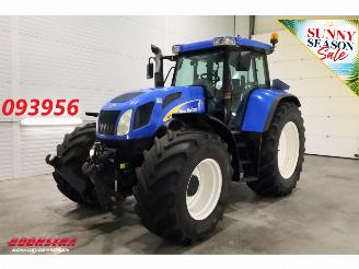 skadebil machine New Holland  TVT 190 BY 2005 6.000 Uur 2005/6