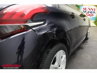 Peugeot 208 1.2 PT Signature Navi Airco Cruise PDC 134.559 km! picture 6