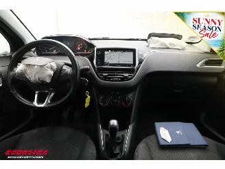Peugeot 208 1.2 PT Signature Navi Airco Cruise PDC 134.559 km! picture 18