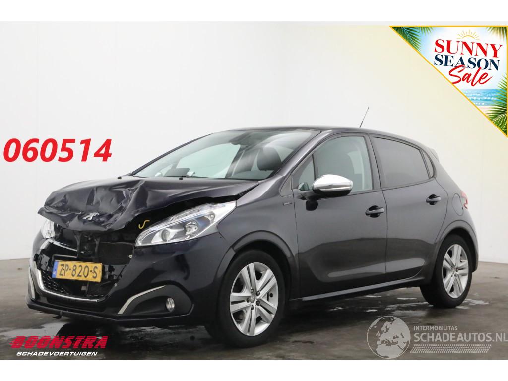 Peugeot 208 1.2 PT Signature Navi Airco Cruise PDC 134.559 km!
