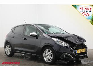 Peugeot 208 1.2 PT Signature Navi Airco Cruise PDC 134.559 km! picture 2