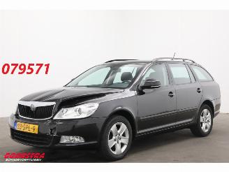 damaged passenger cars Skoda Octavia 1.4 TSI Navi Cruise Clima PDC AHK 2011/11